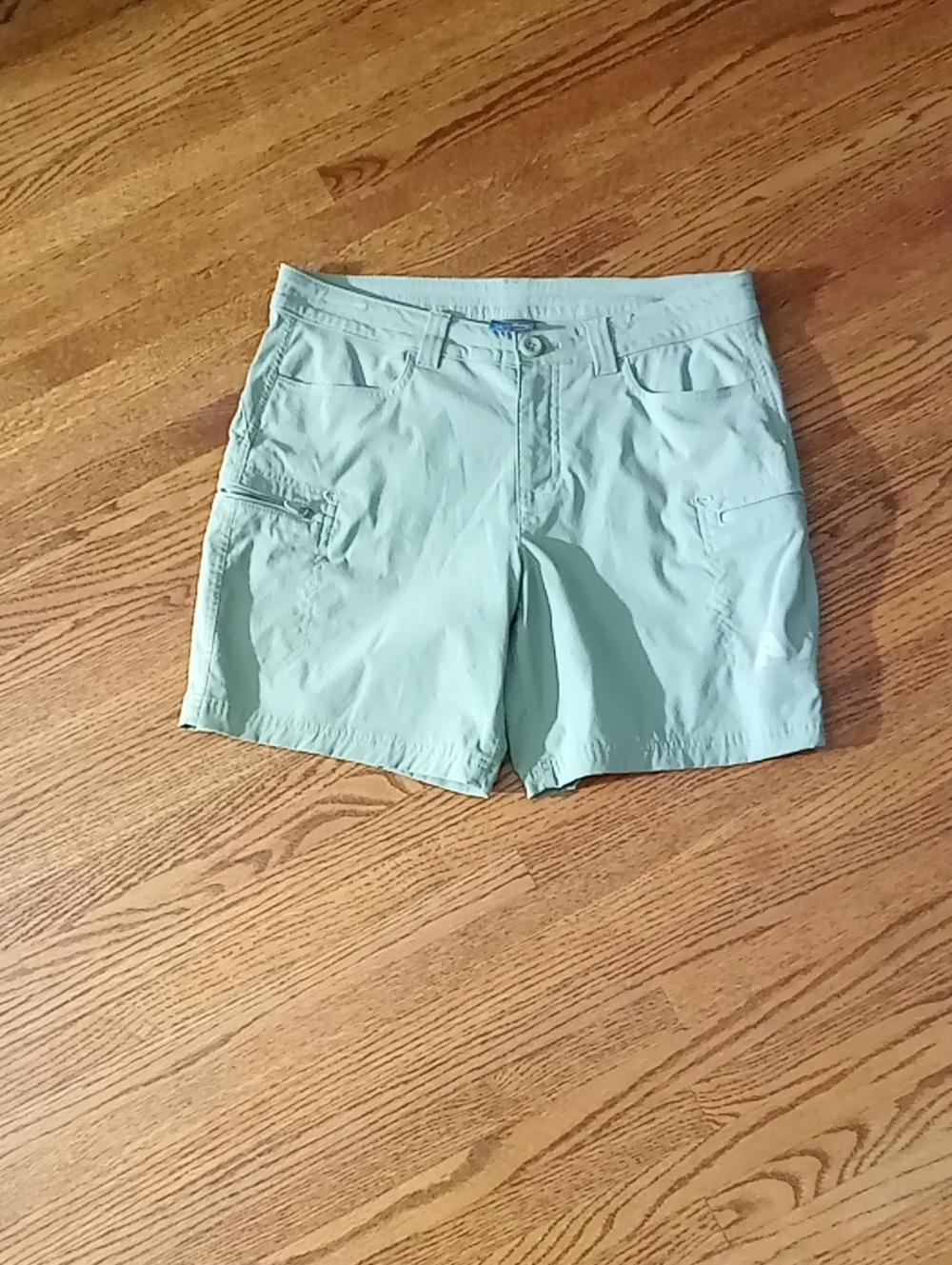Eddie Bauer Shorts side zip pockets Size 8 W 16"